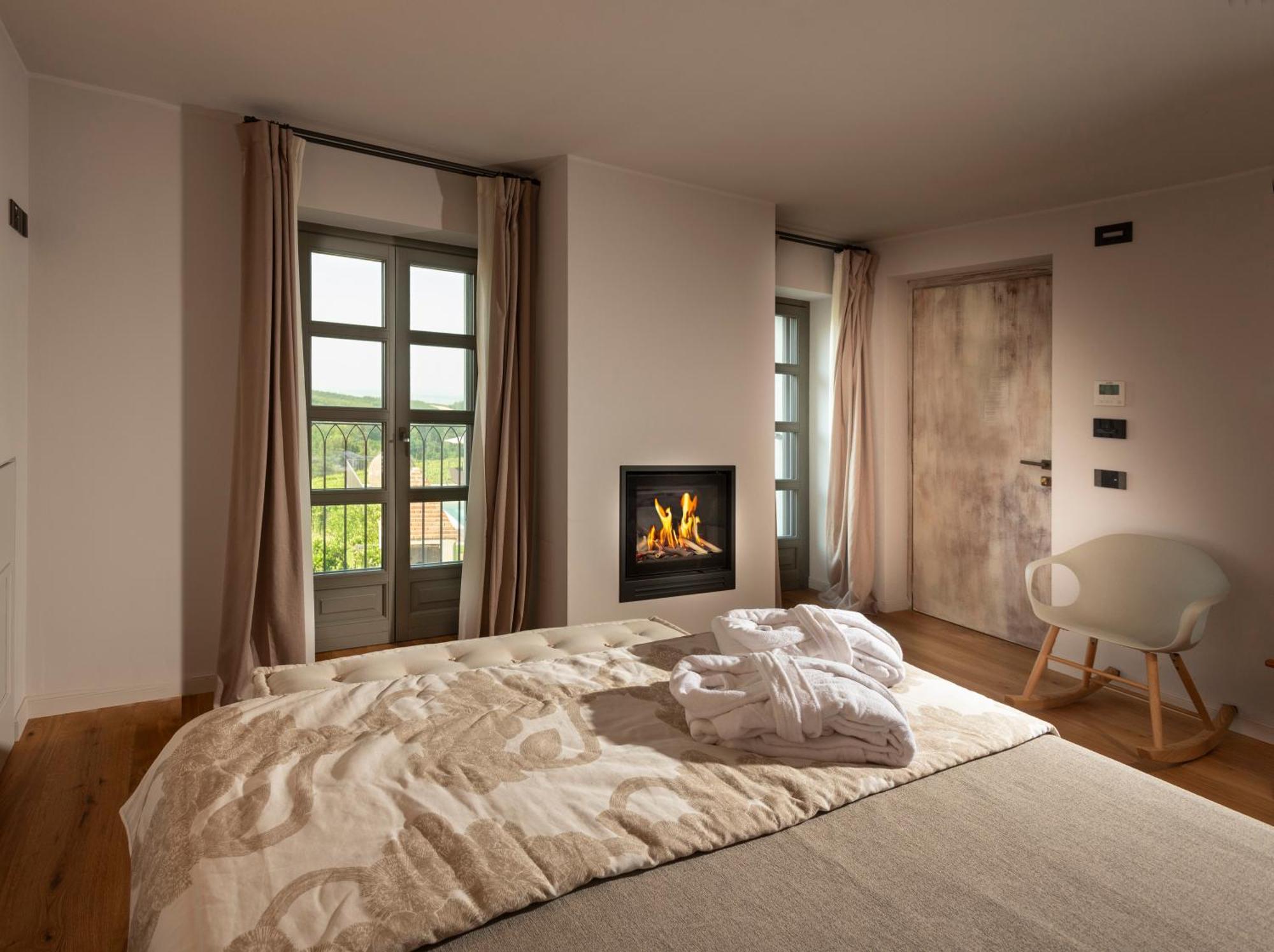 Antica Dimora Dosio Bed and Breakfast La Morra Rum bild